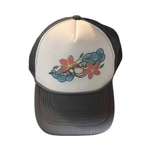 Hawaiian Beach Shell Flowers Gray & White Mesh Baseball Trucker Women’s Hat Cap